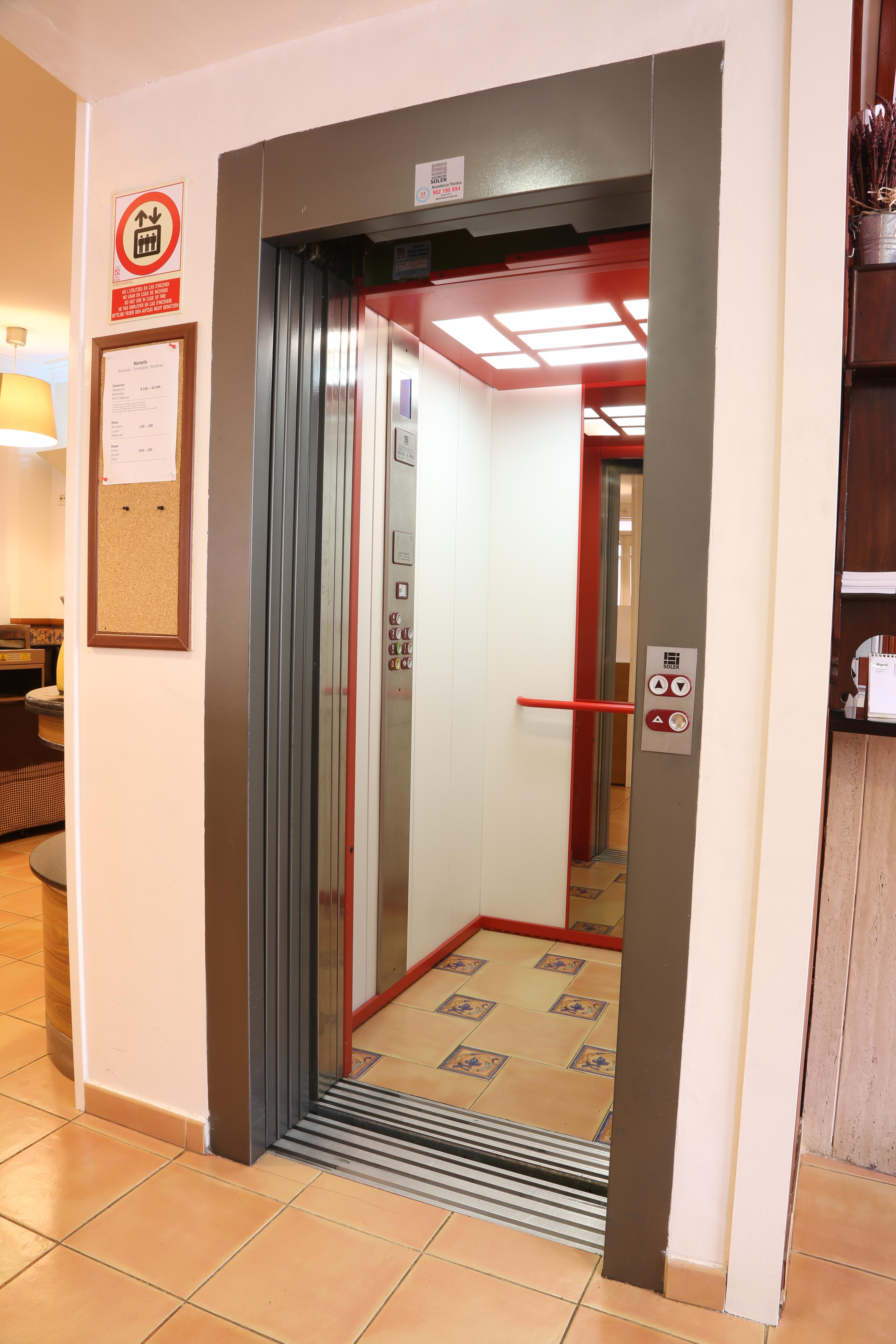 Hotel Ripoll Sant Hilari Sacalm Bagian luar foto
