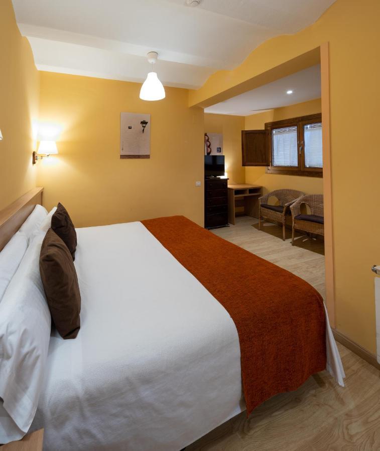 Hotel Ripoll Sant Hilari Sacalm Bagian luar foto