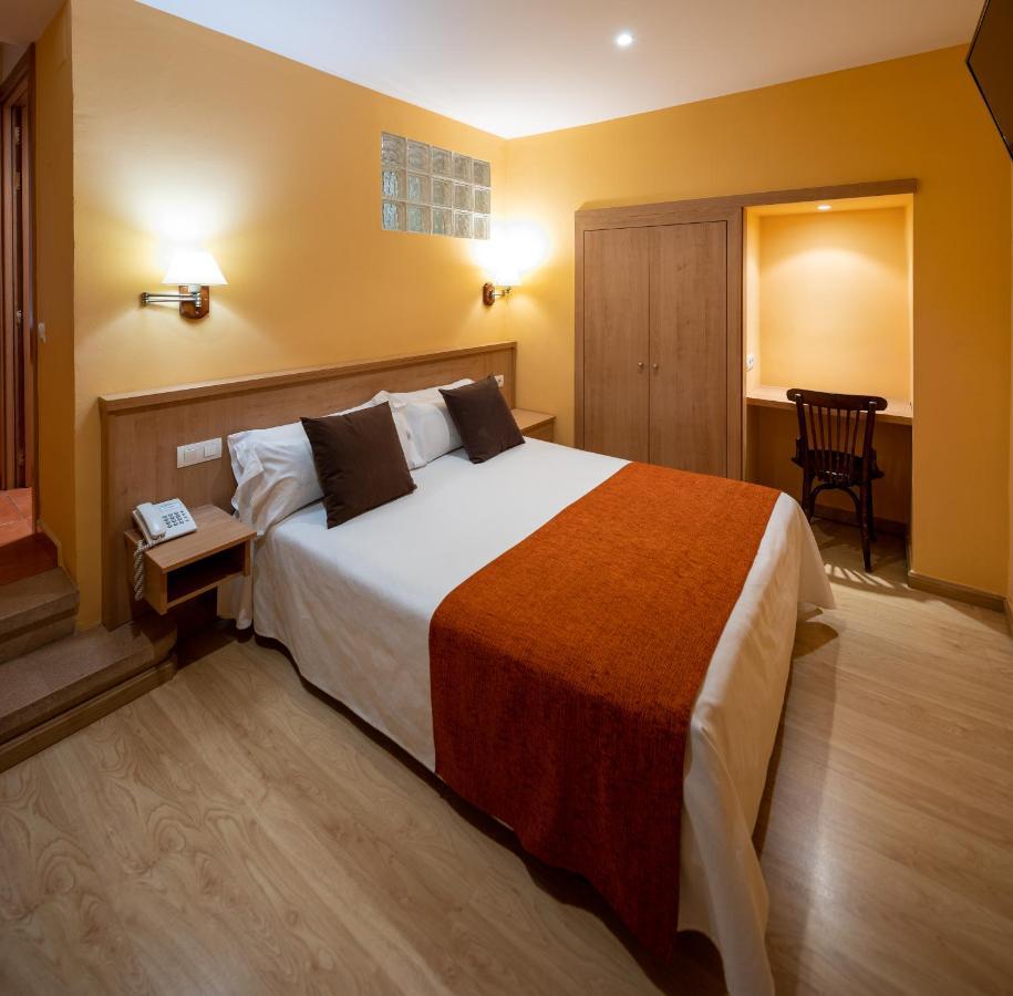 Hotel Ripoll Sant Hilari Sacalm Bagian luar foto