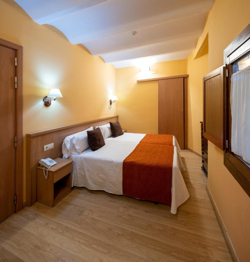 Hotel Ripoll Sant Hilari Sacalm Bagian luar foto