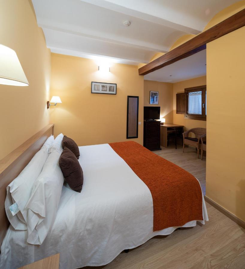 Hotel Ripoll Sant Hilari Sacalm Bagian luar foto