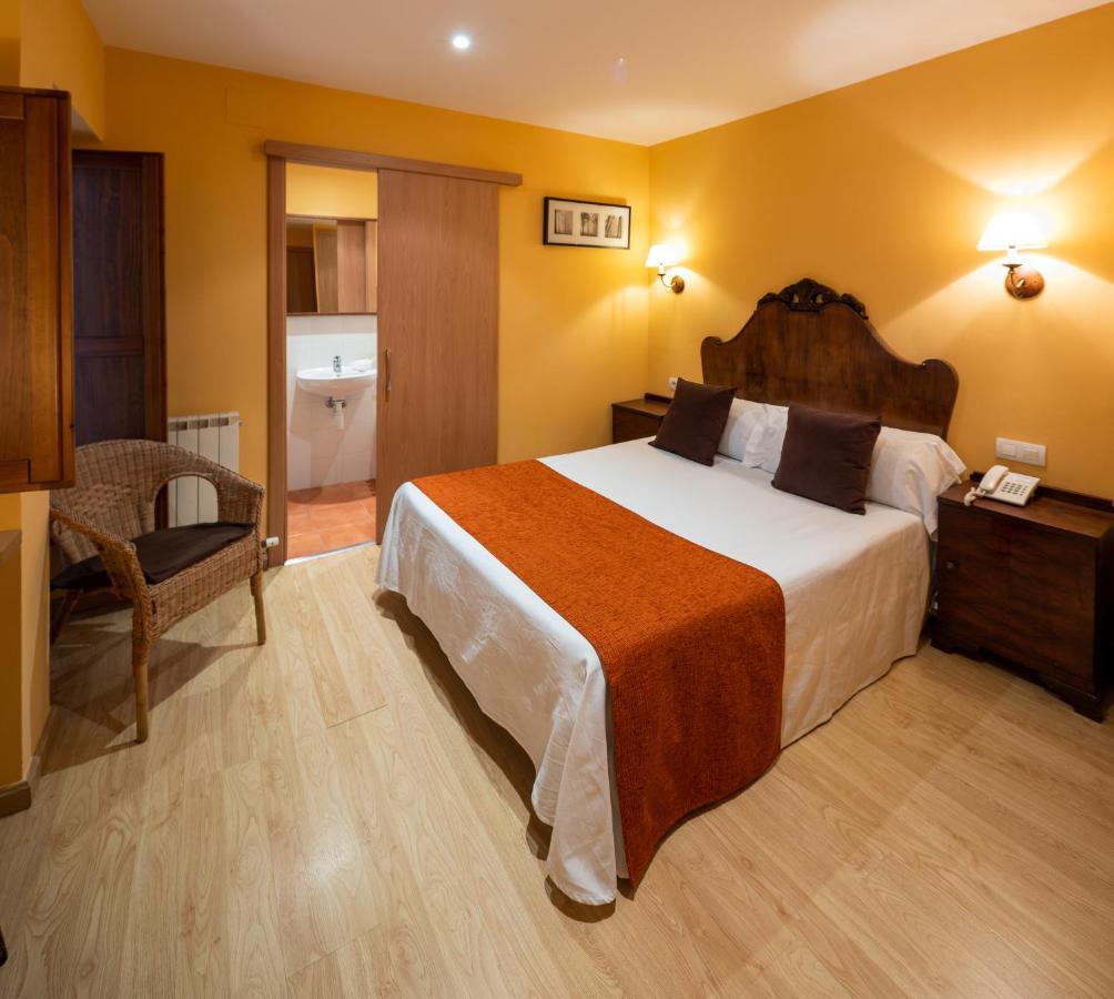 Hotel Ripoll Sant Hilari Sacalm Bagian luar foto