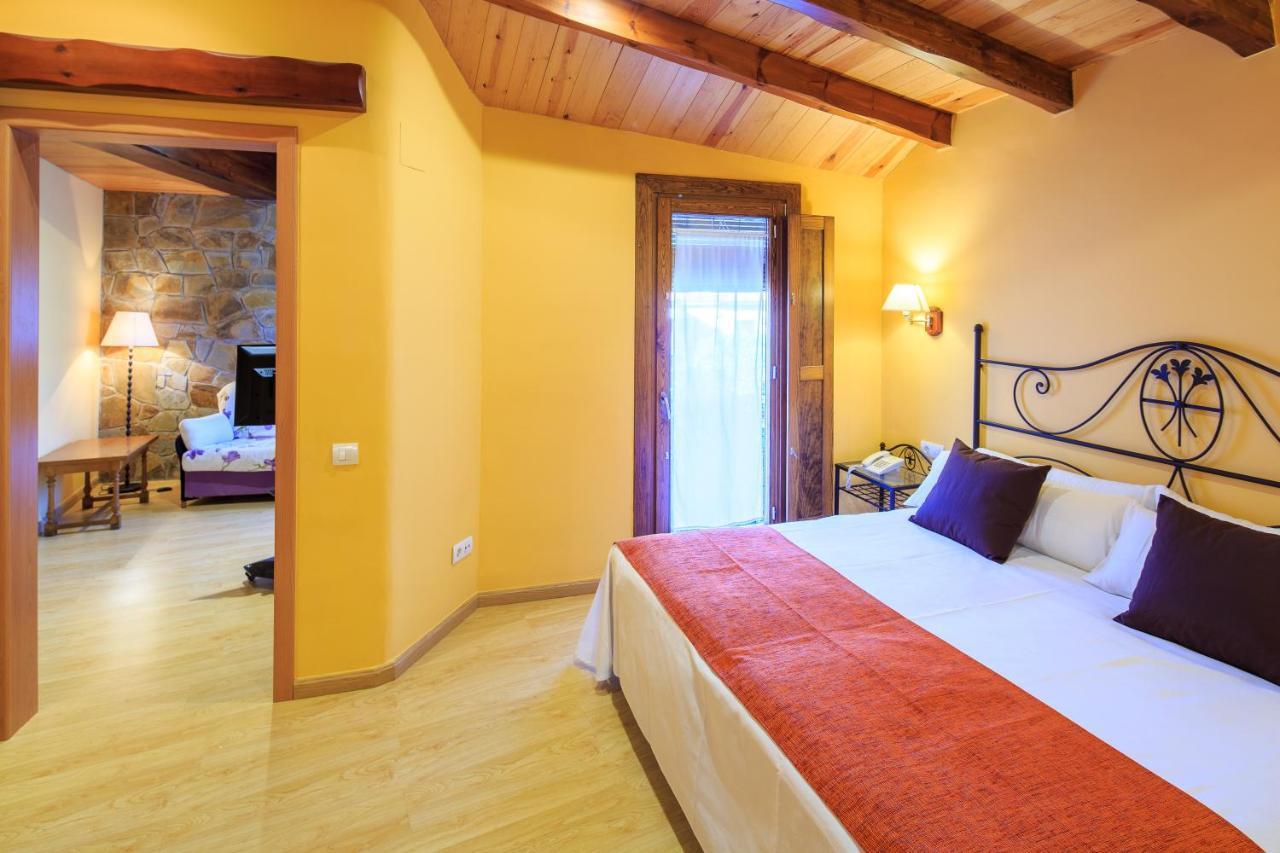 Hotel Ripoll Sant Hilari Sacalm Bagian luar foto